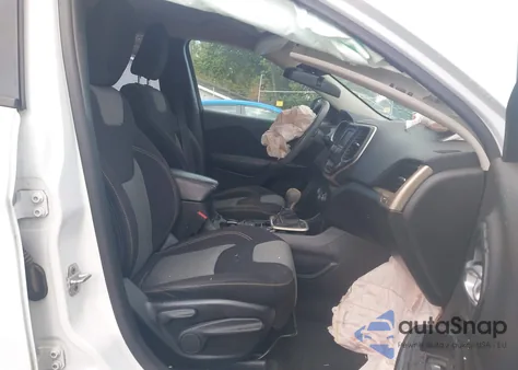 2014 Jeep Cherokee Sport z USA, uszkodzony, nr VIN 1C4PJLAB2EW104555